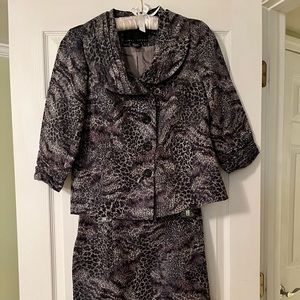 Yansi Fugel size 6 Suit